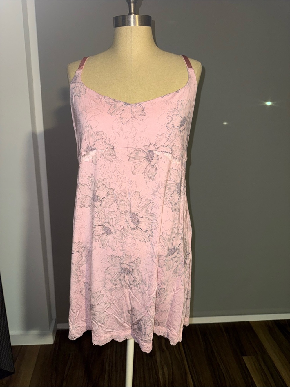 Victoria’s Secret Women's Pink Floral Slip Nightdress